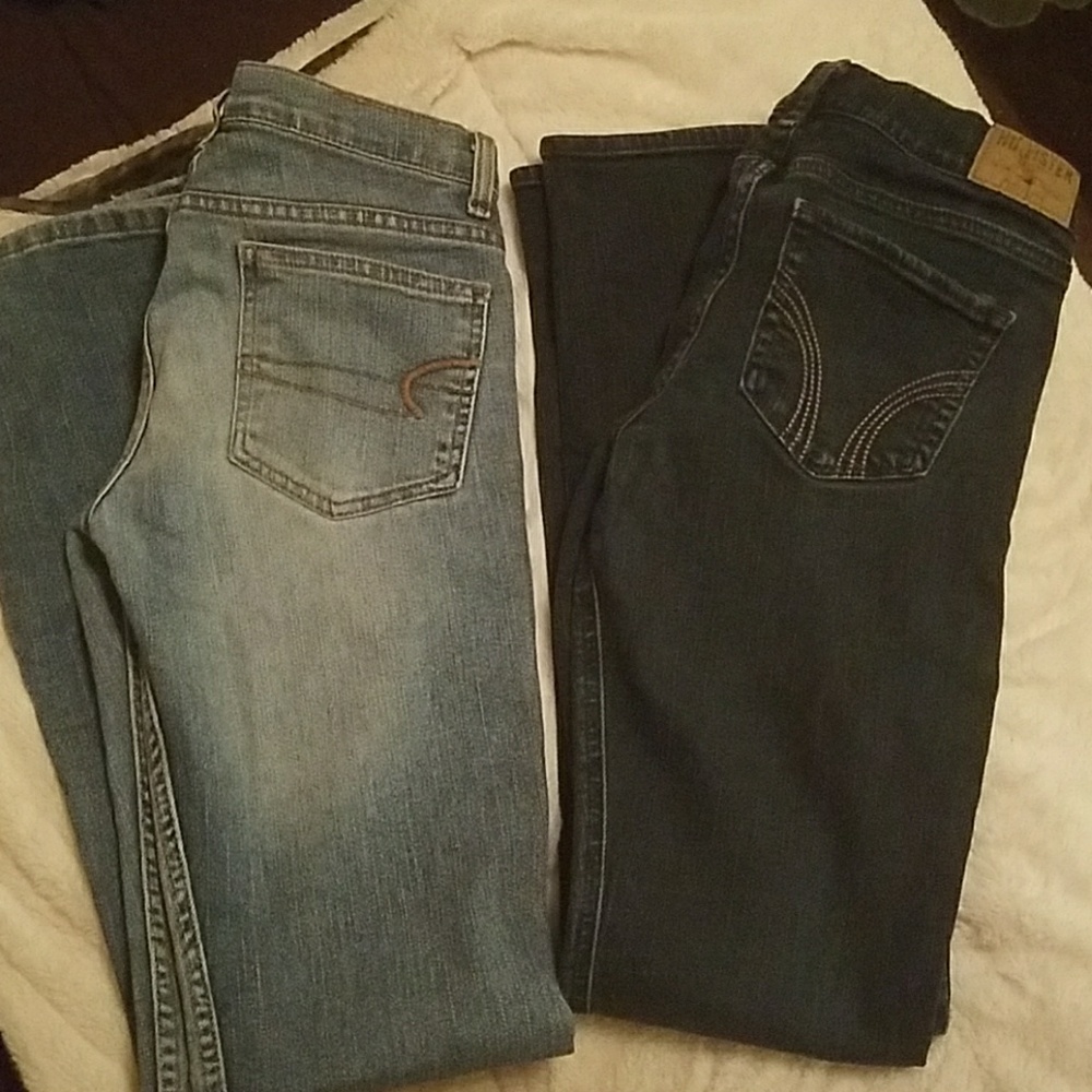 Two pair of jeans.